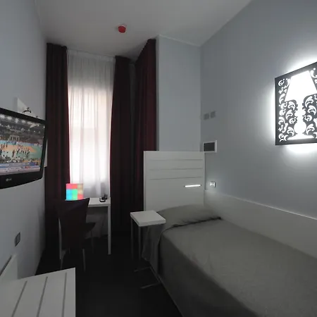 Aaron Hotel 3*