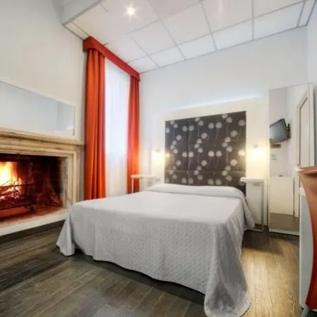 Hotel Aaron 3*
