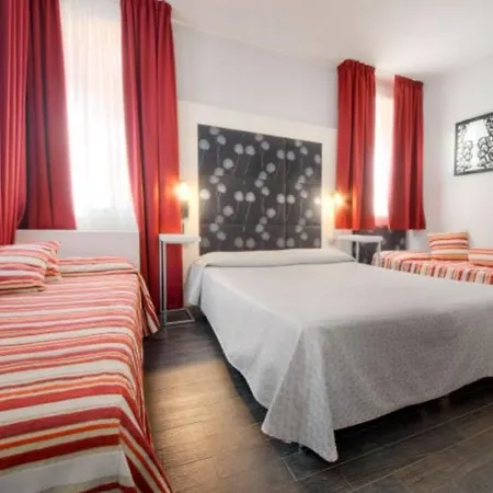 Hotel Aaron